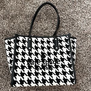 Kate spade shoulder bag with wallet